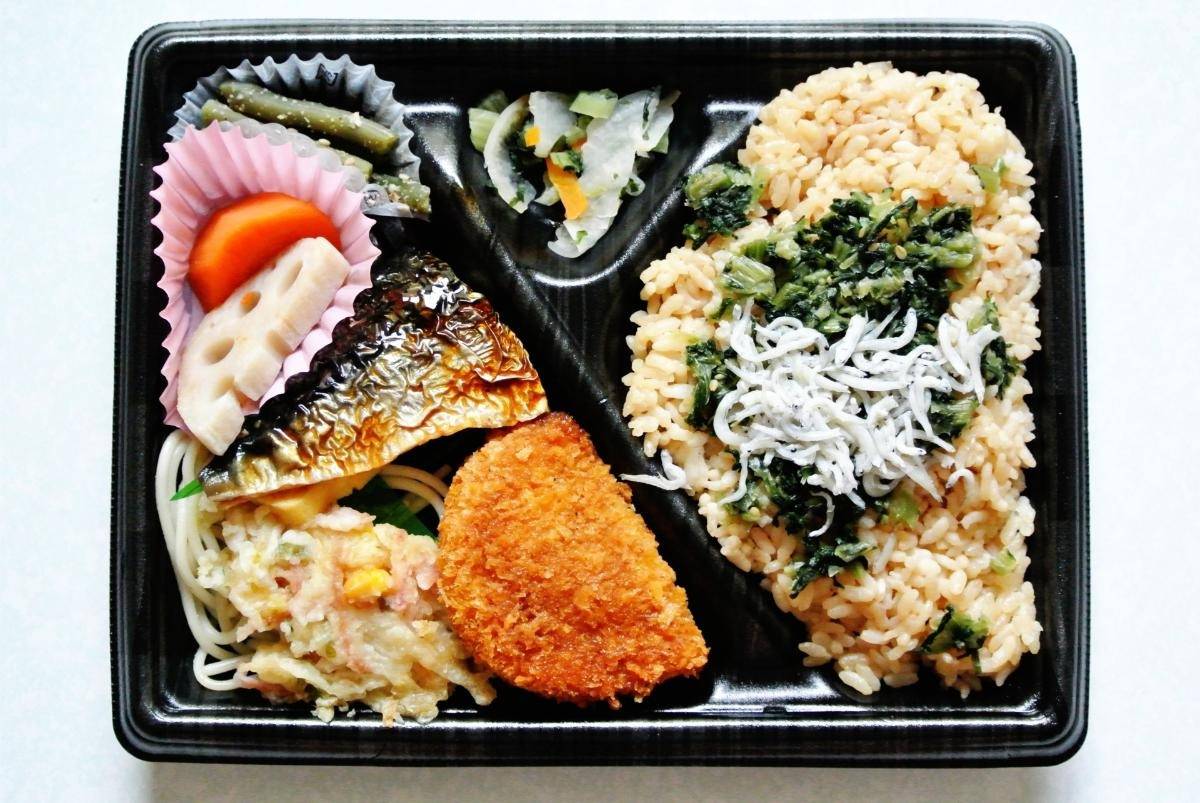 冷凍対応でダイエットや筋トレにも最適なローファット宅配弁当のおすすめ紹介！